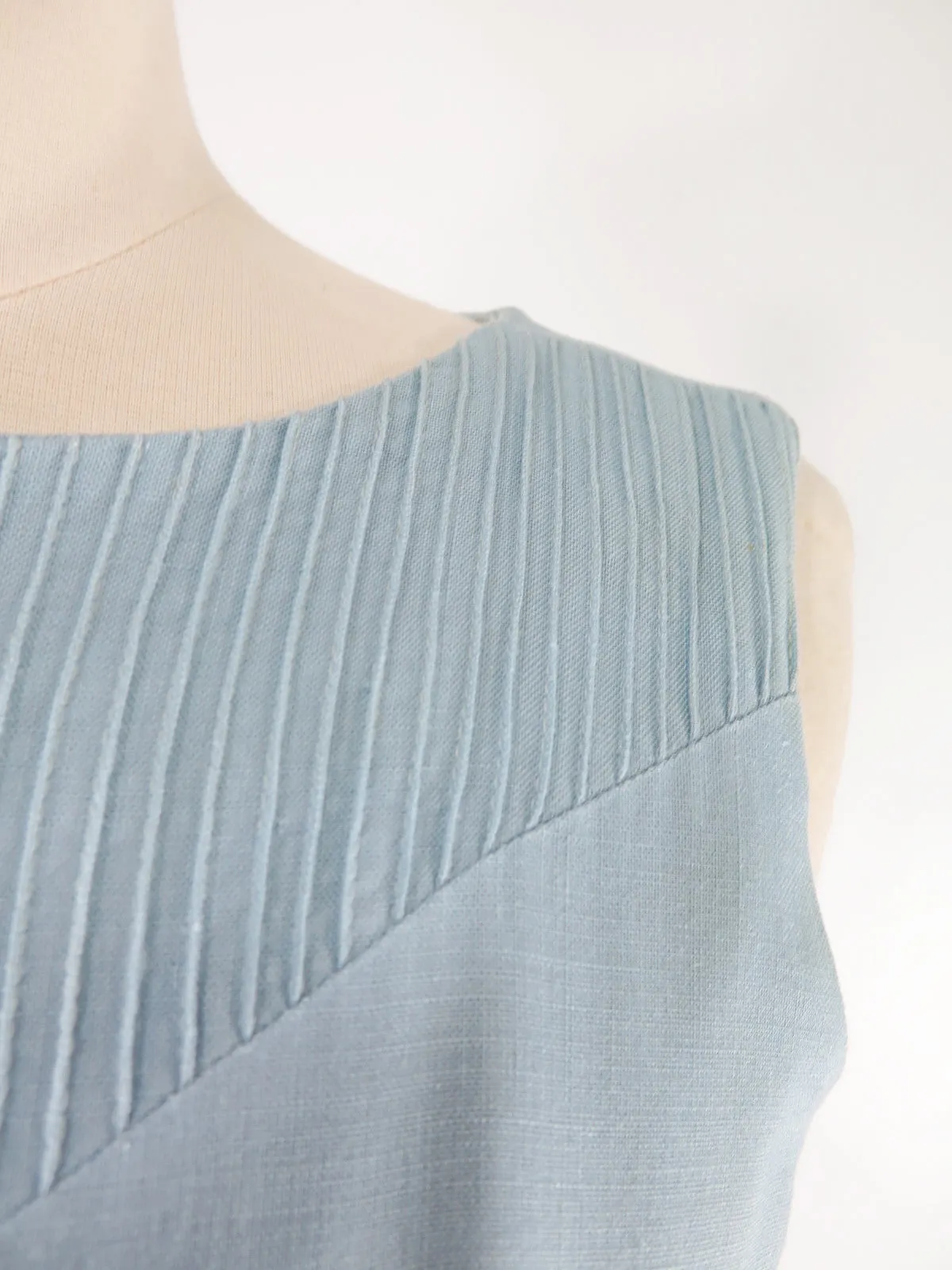 50s/60s Dress - Light Blue Sleeveless Sheath