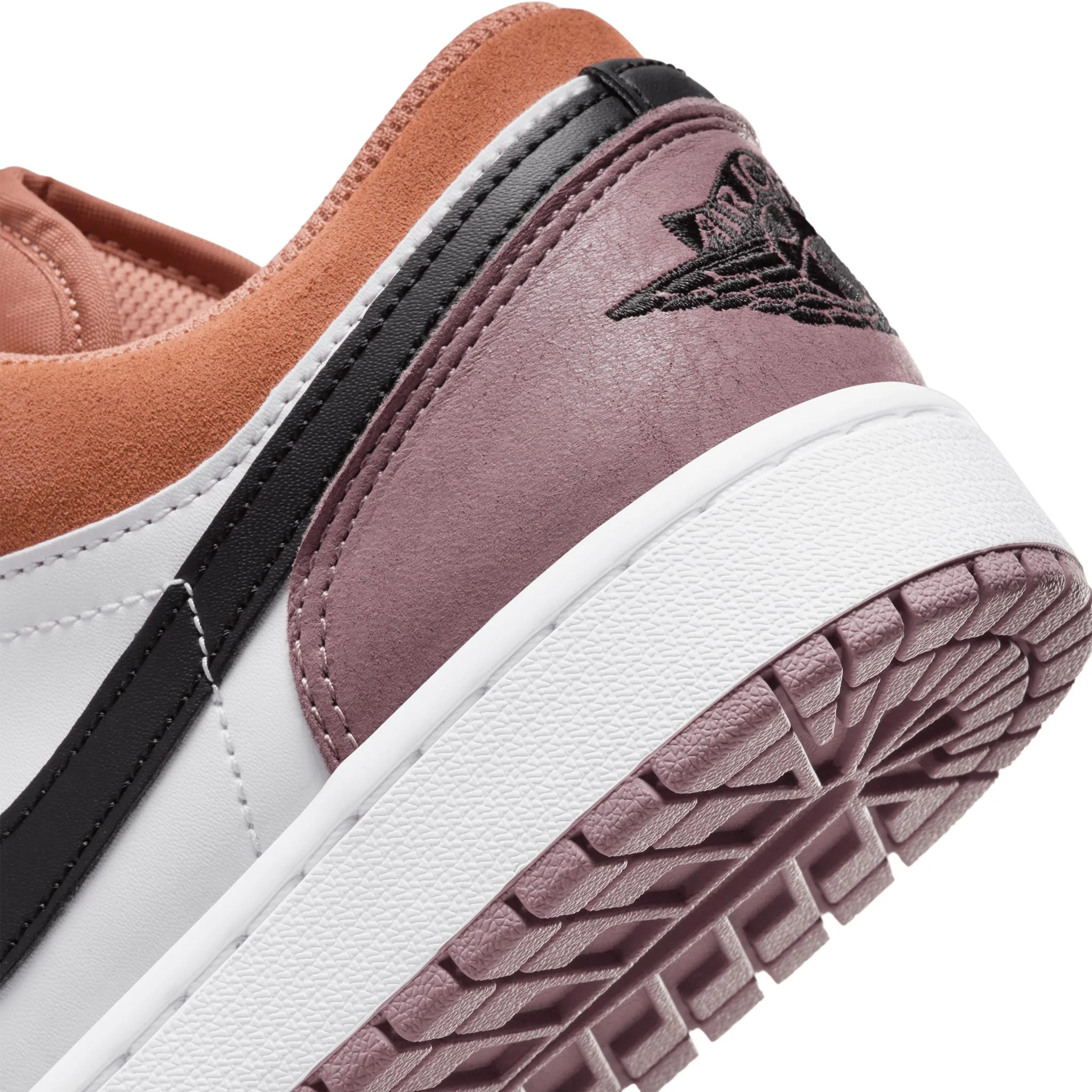 Air Jordan 1 Low SE White FB9907-102