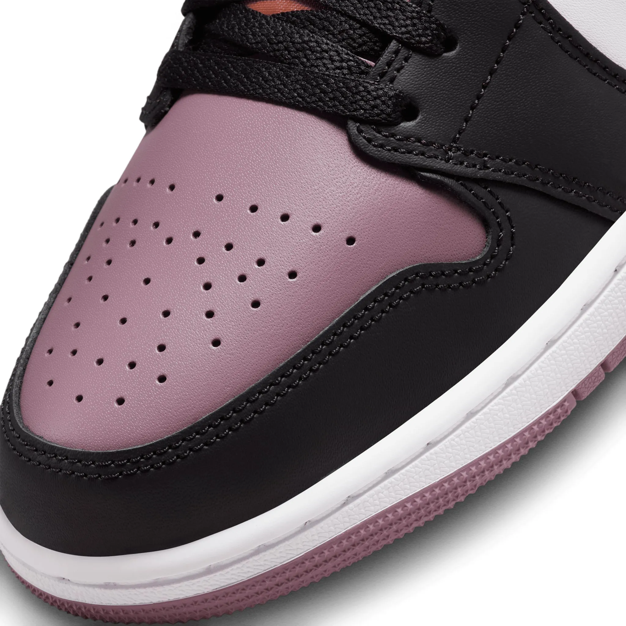 Air Jordan 1 Low SE White FB9907-102
