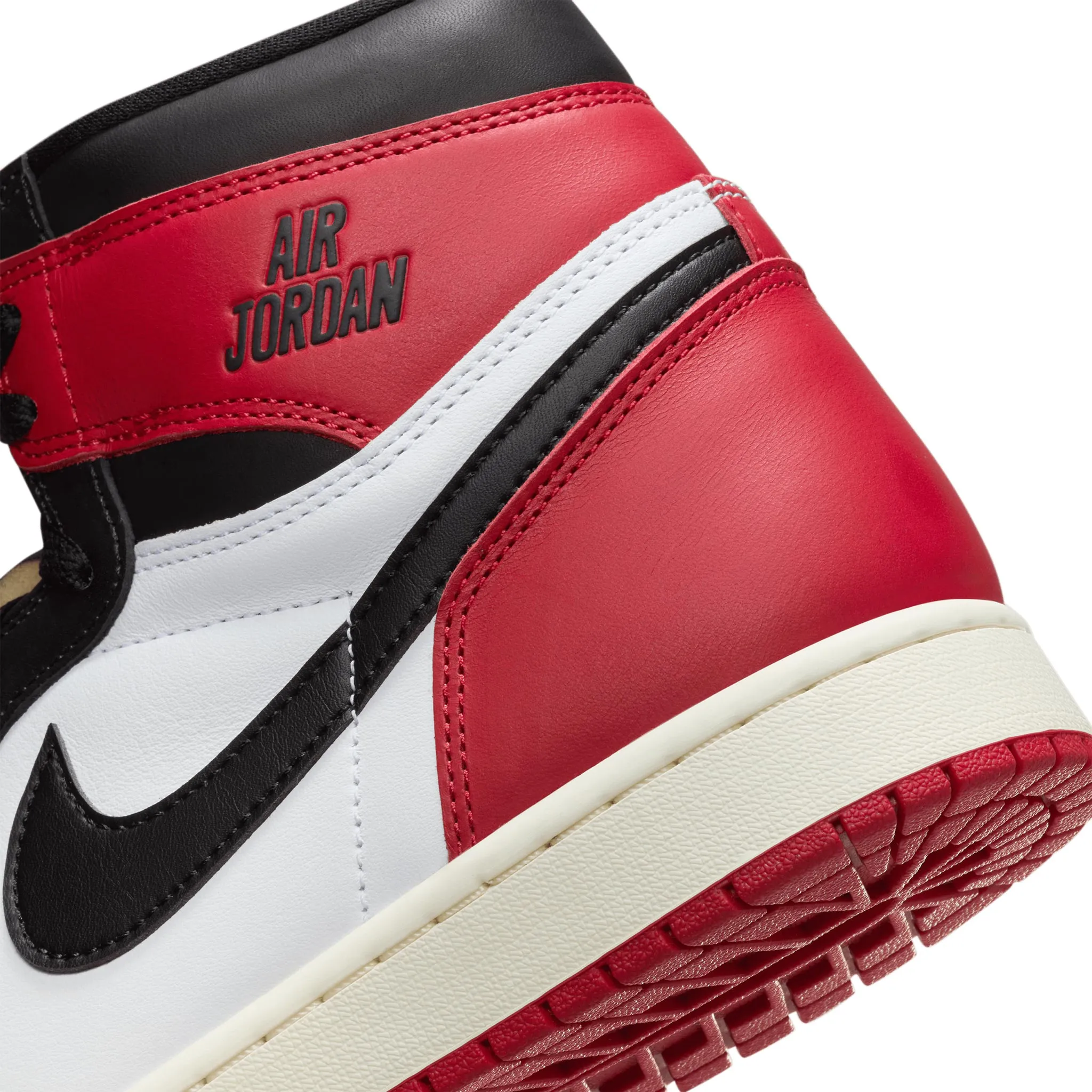 Air Jordan 1 Retro High OG White/Black-Varsity Red-Sail DZ5485-106