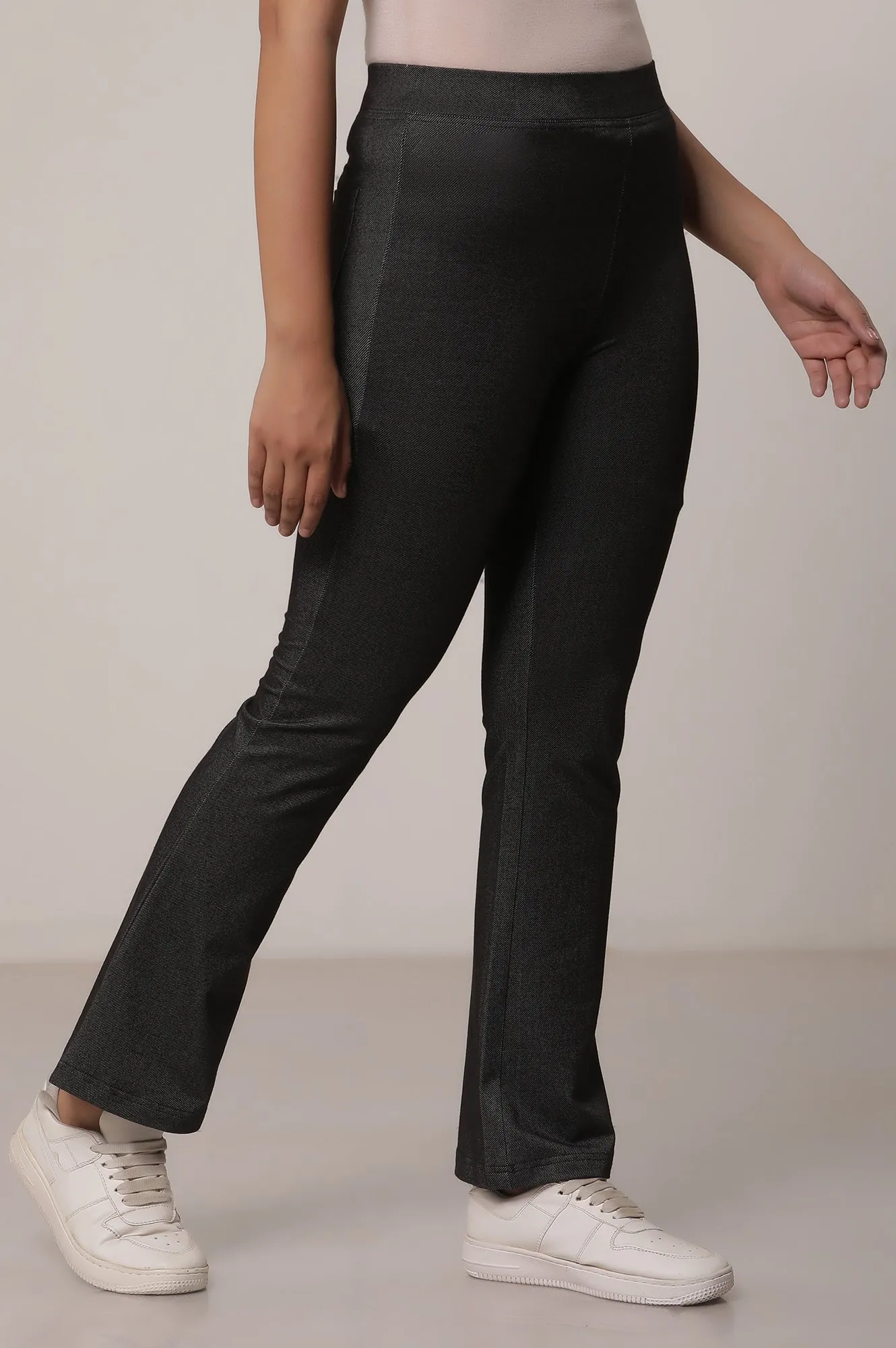 Black Solid Cotton Blend Flarred Pants