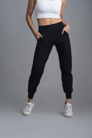 Easy Joggers in Black