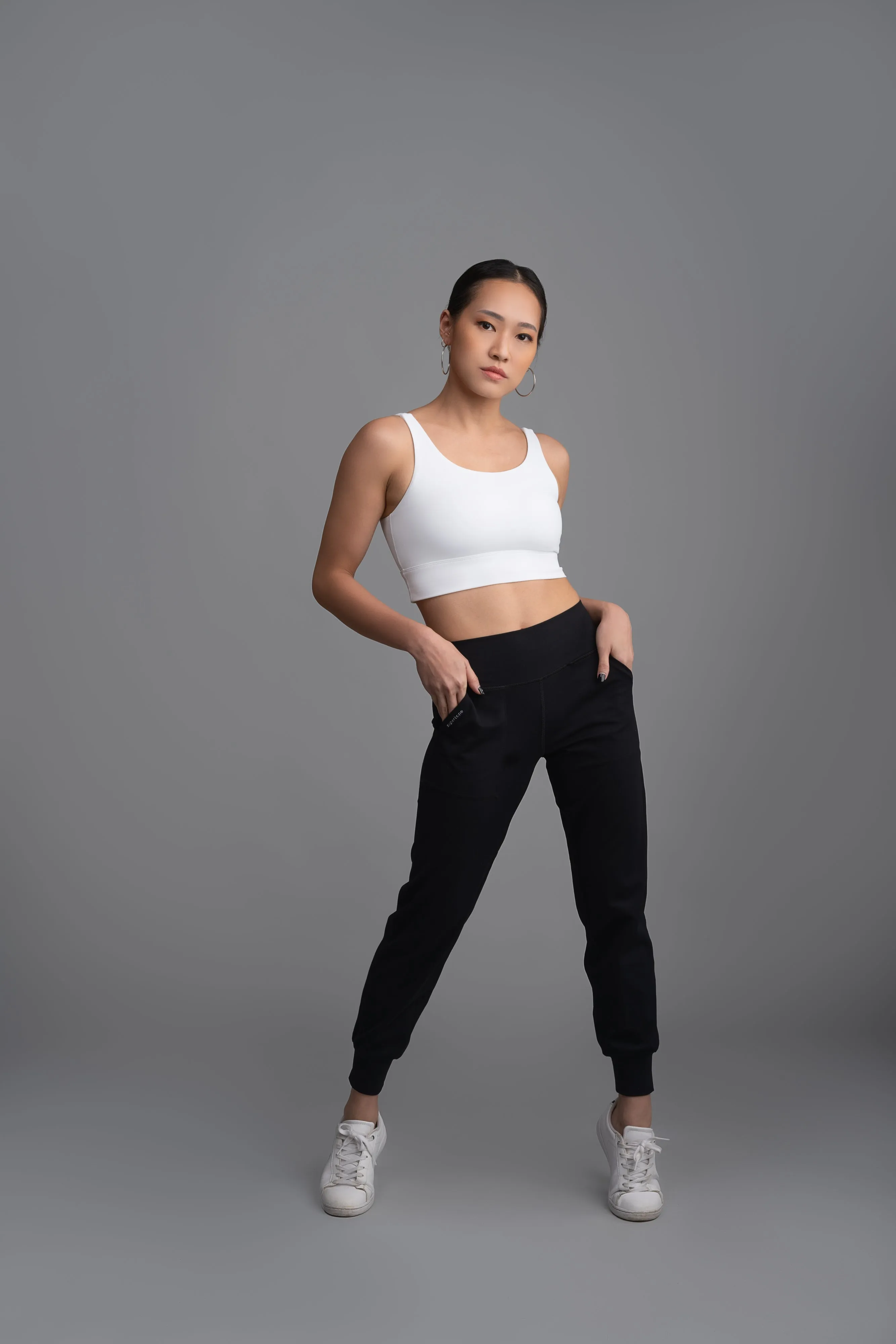 Easy Joggers in Black