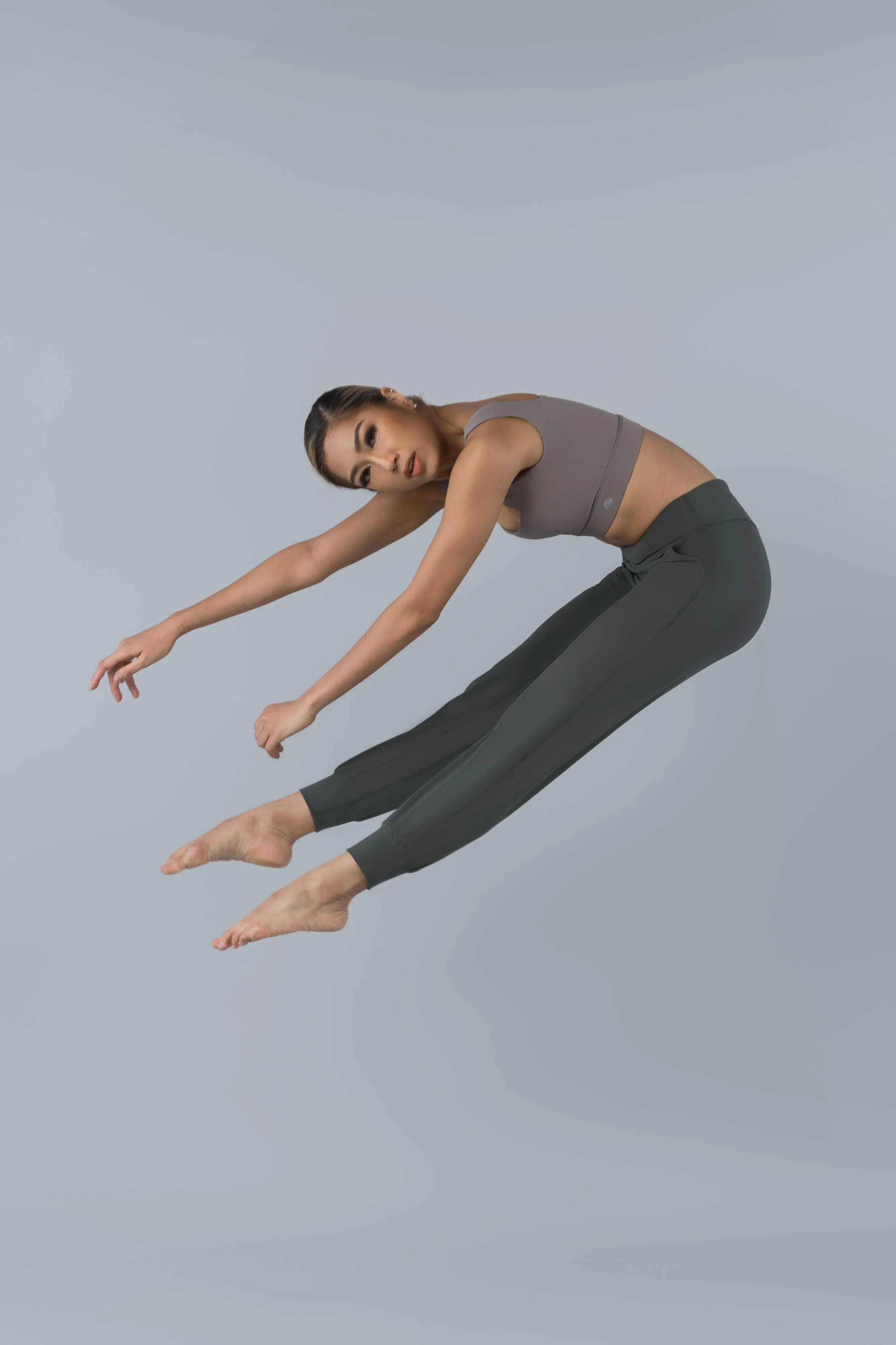 Easy Joggers in Thyme
