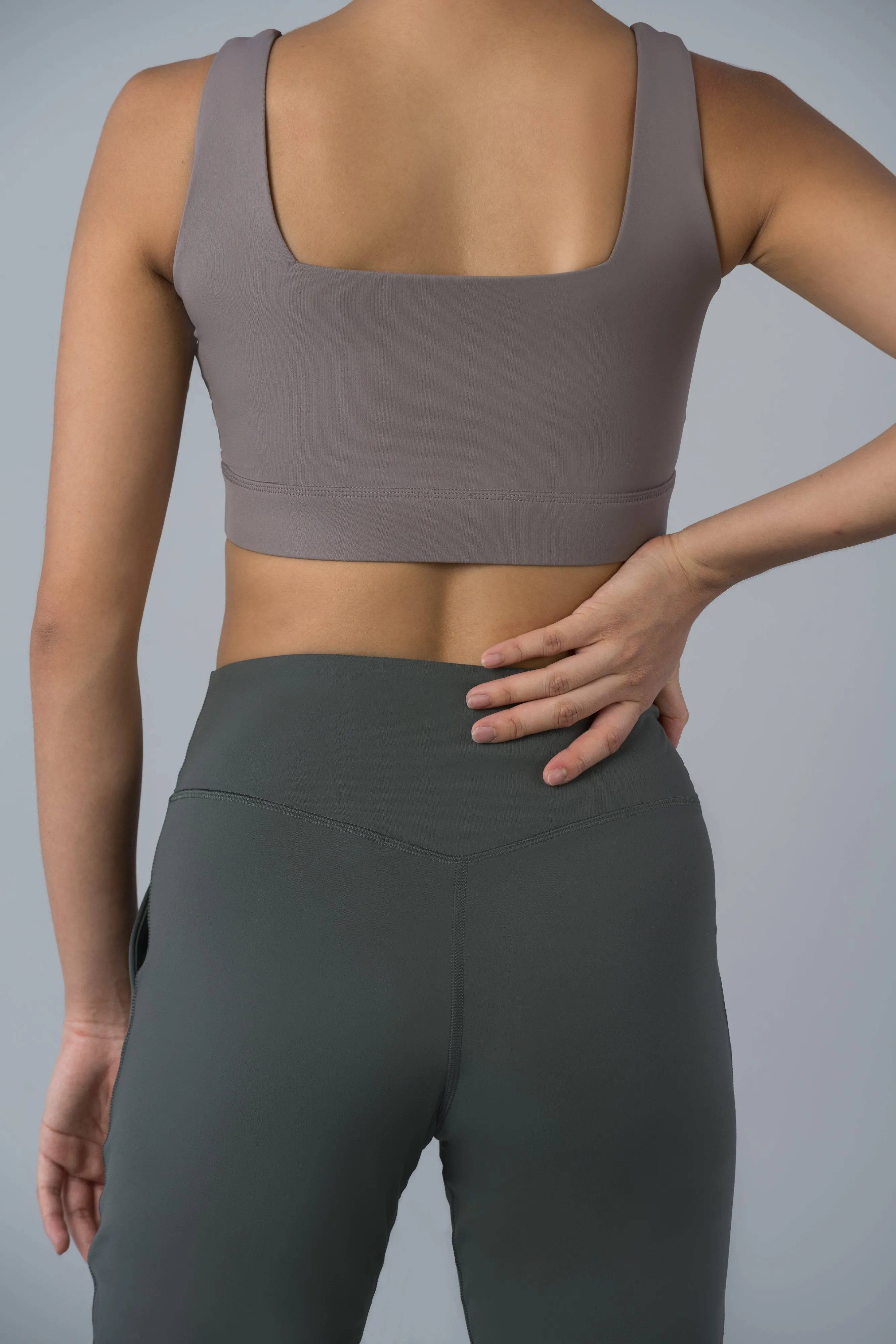 Easy Joggers in Thyme