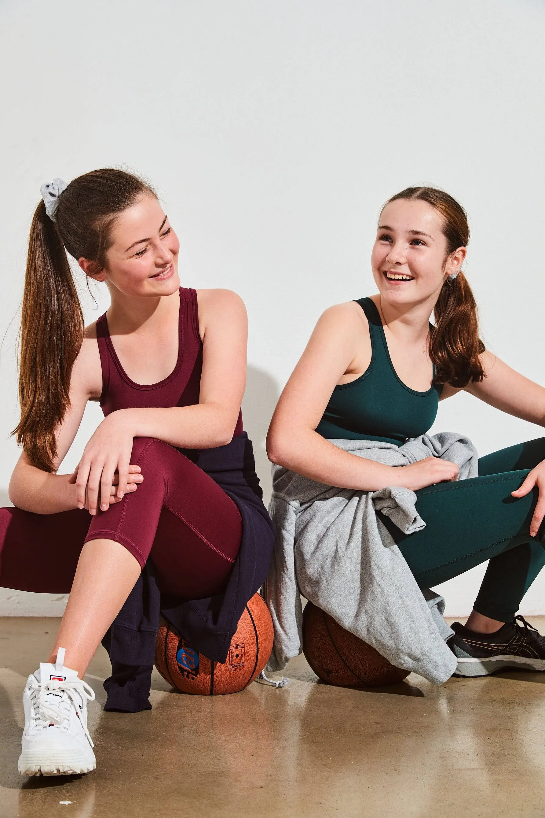 Girls Maroon 3/4 Leggings