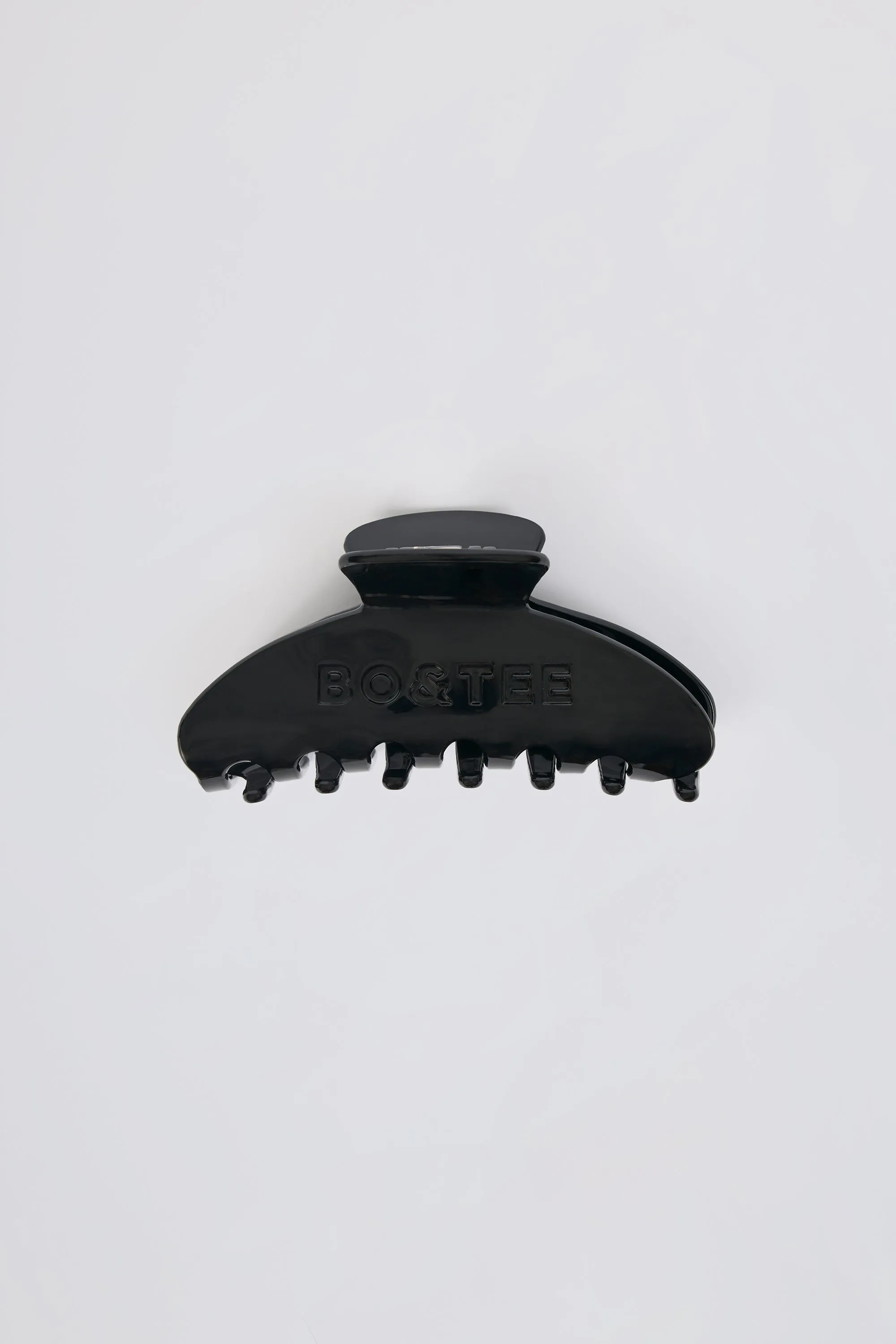 Medium Claw Clip in Black